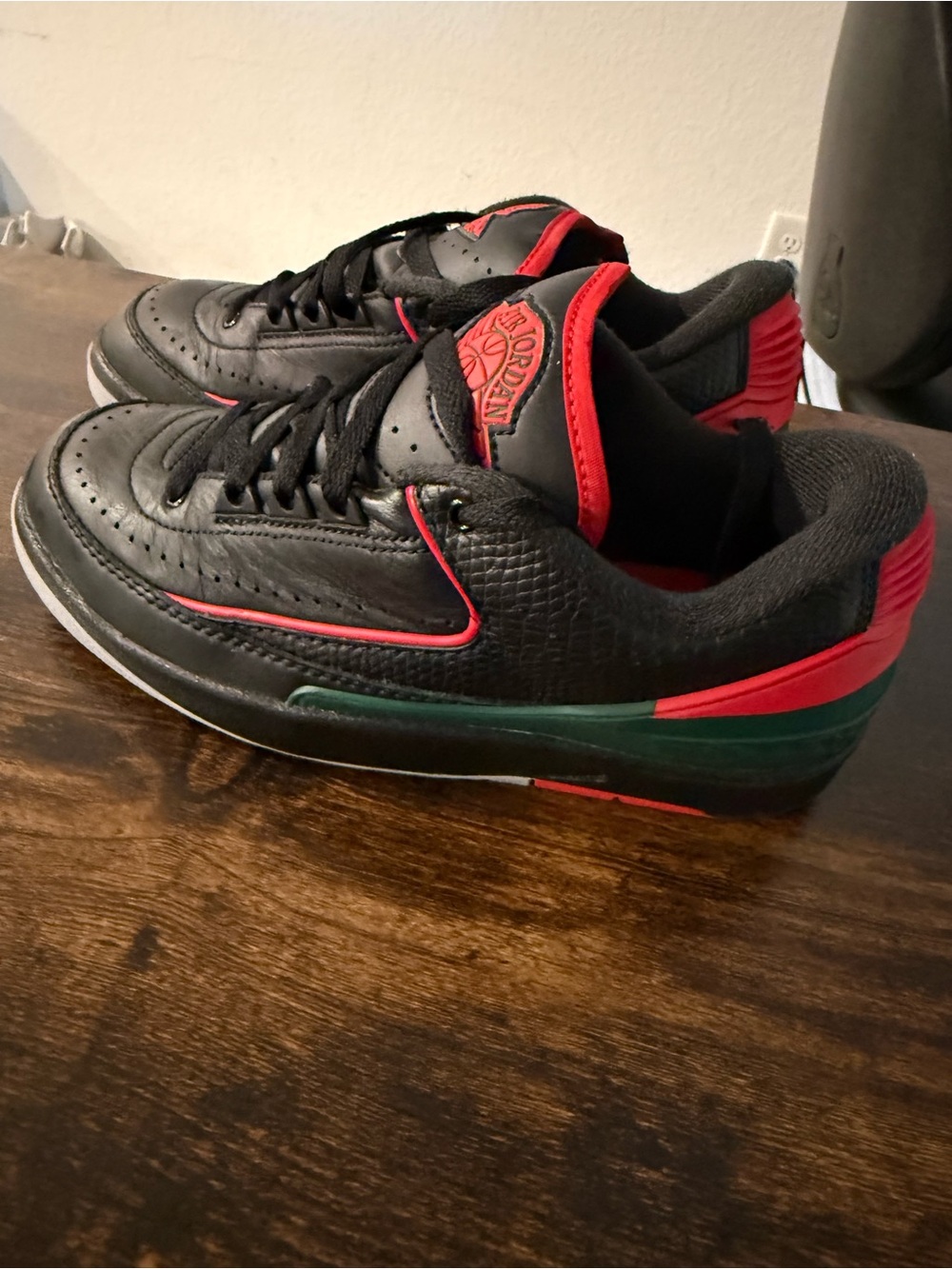 Kids Air Jordan 2 Low-Top Sneakers - Black/Red/Green